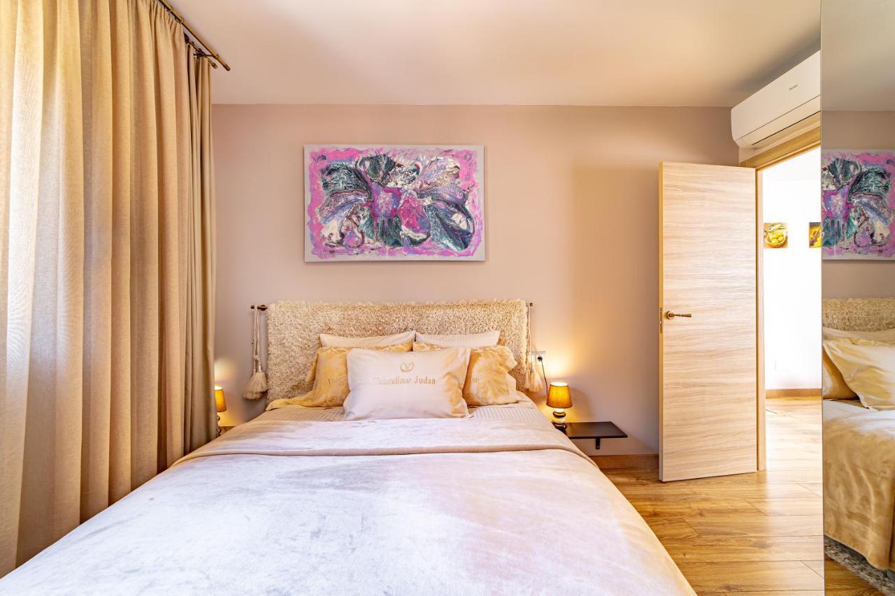 Perla De Malagueta Apartment มาลากา ภายนอก รูปภาพ