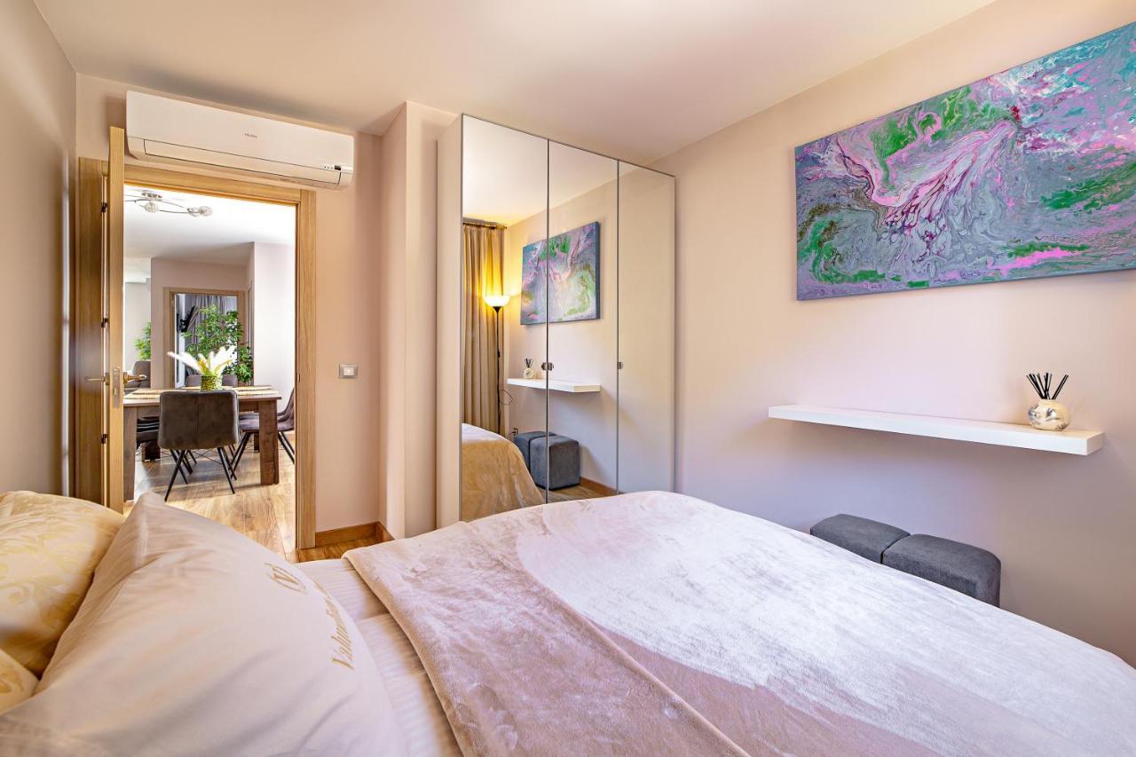 Perla De Malagueta Apartment มาลากา ภายนอก รูปภาพ