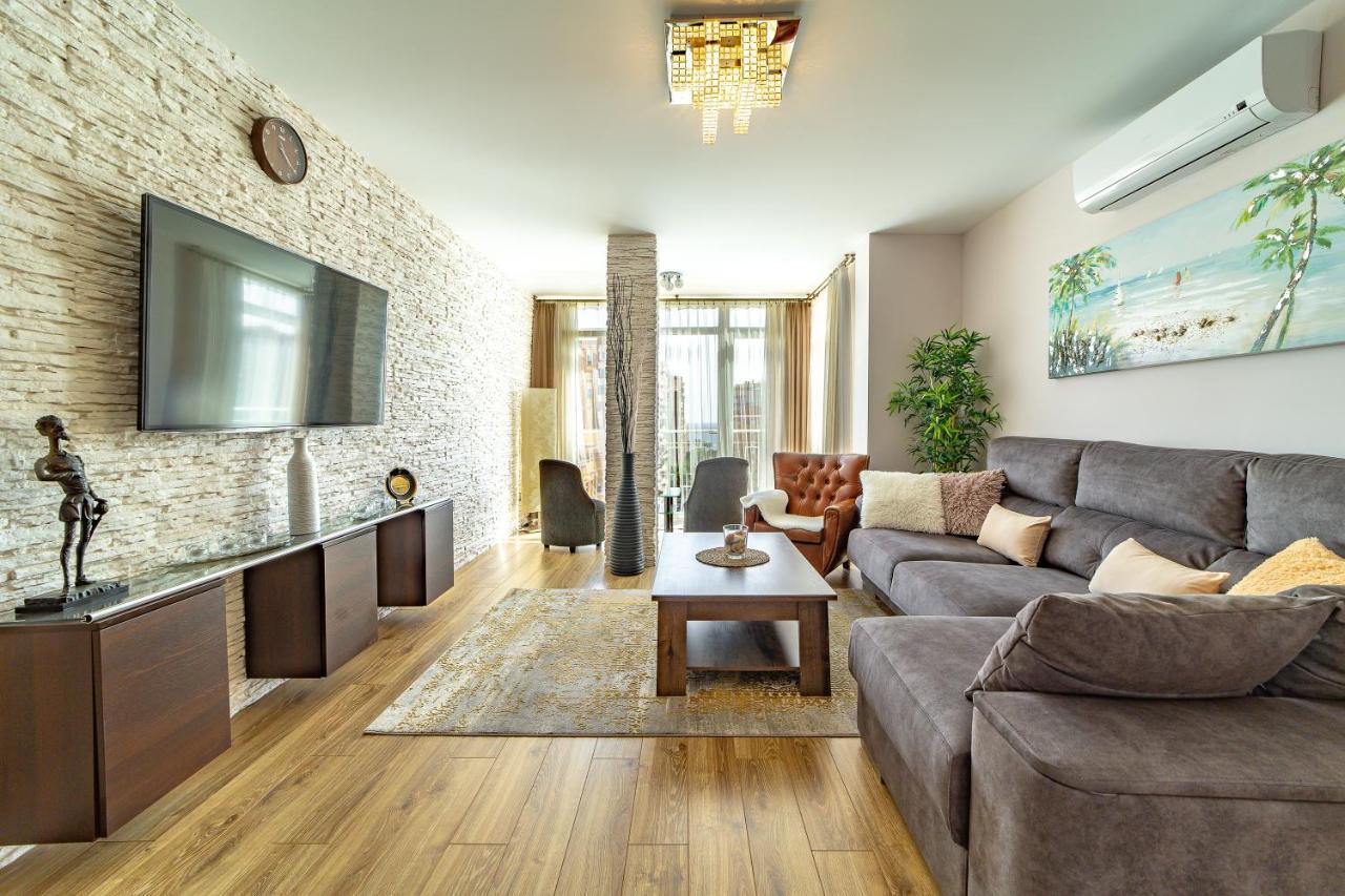 Perla De Malagueta Apartment มาลากา ภายนอก รูปภาพ