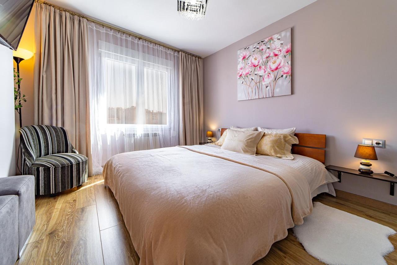 Perla De Malagueta Apartment มาลากา ภายนอก รูปภาพ